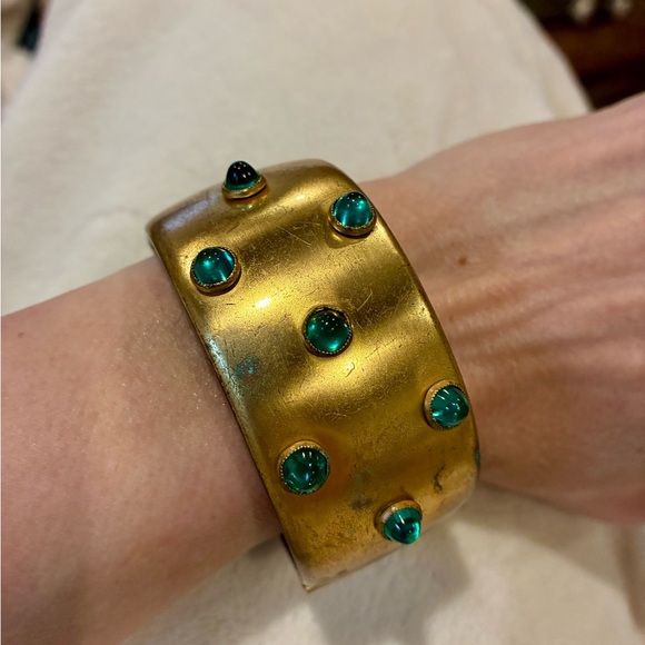 Jewelry - Beautiful Vintage Bracelet with Teal Green Cabochons